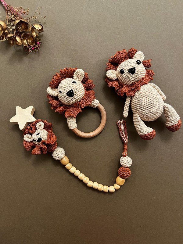 Simba Set (Set of 3 ) - Plushie Toy, Teether & Pacifier Holder