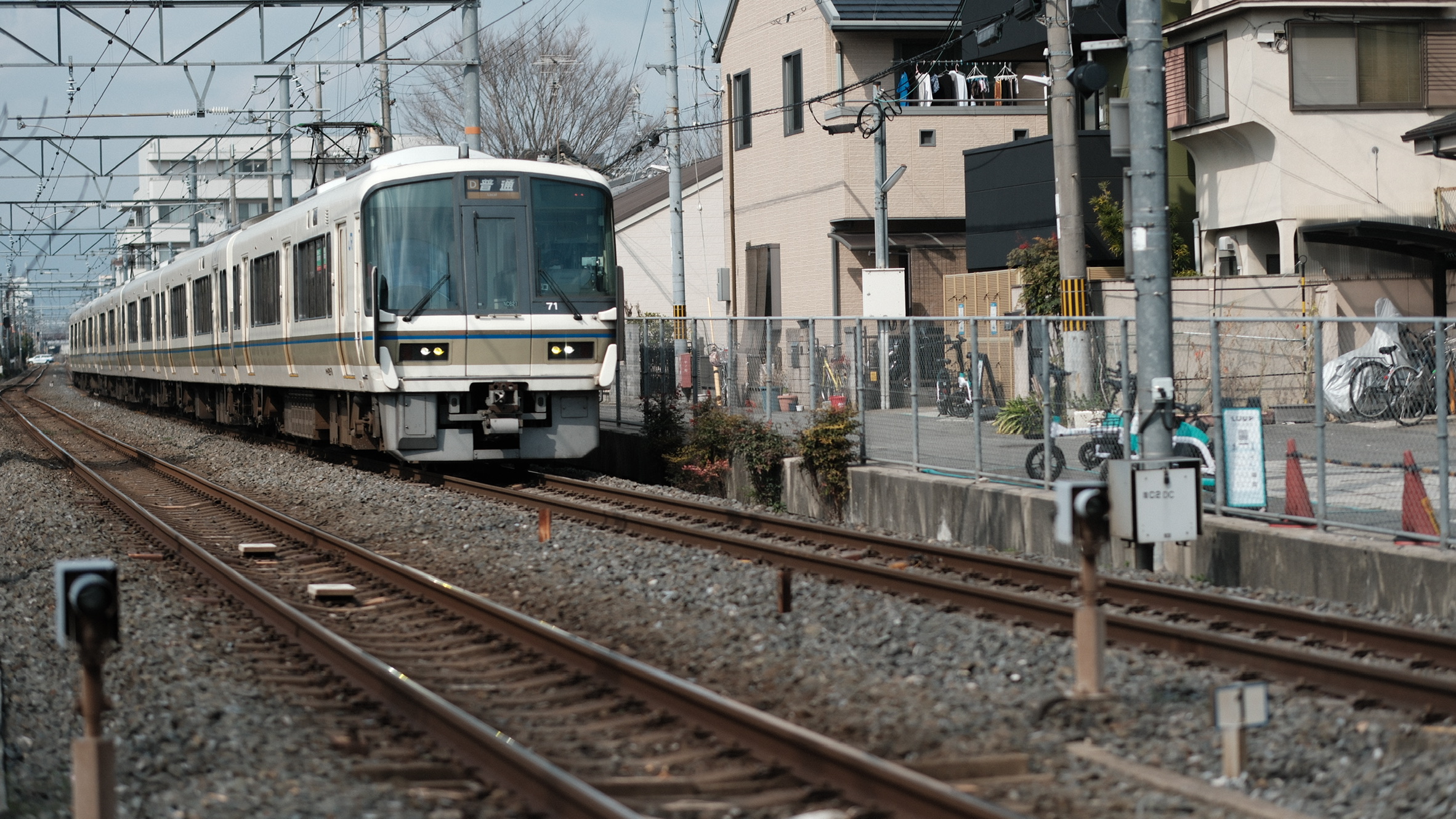 7381946F-E04A-4E03-8DBF-4A5B37246944_1_102_o