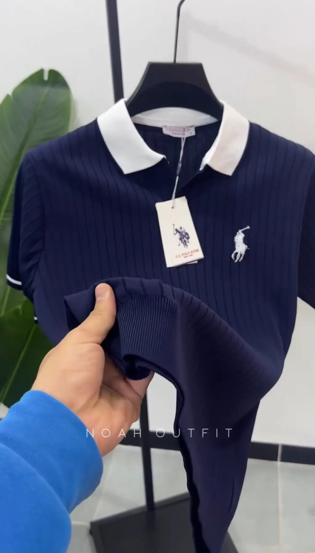 U.S.POLO NAVY HALF 22