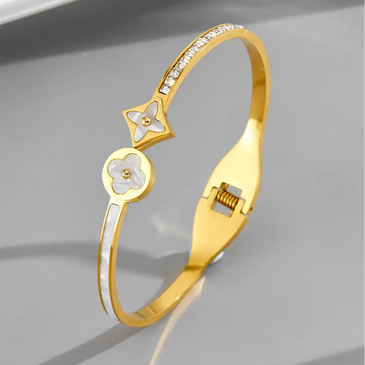 Bracelet Stainless steel colour guaranteed 6 month 80