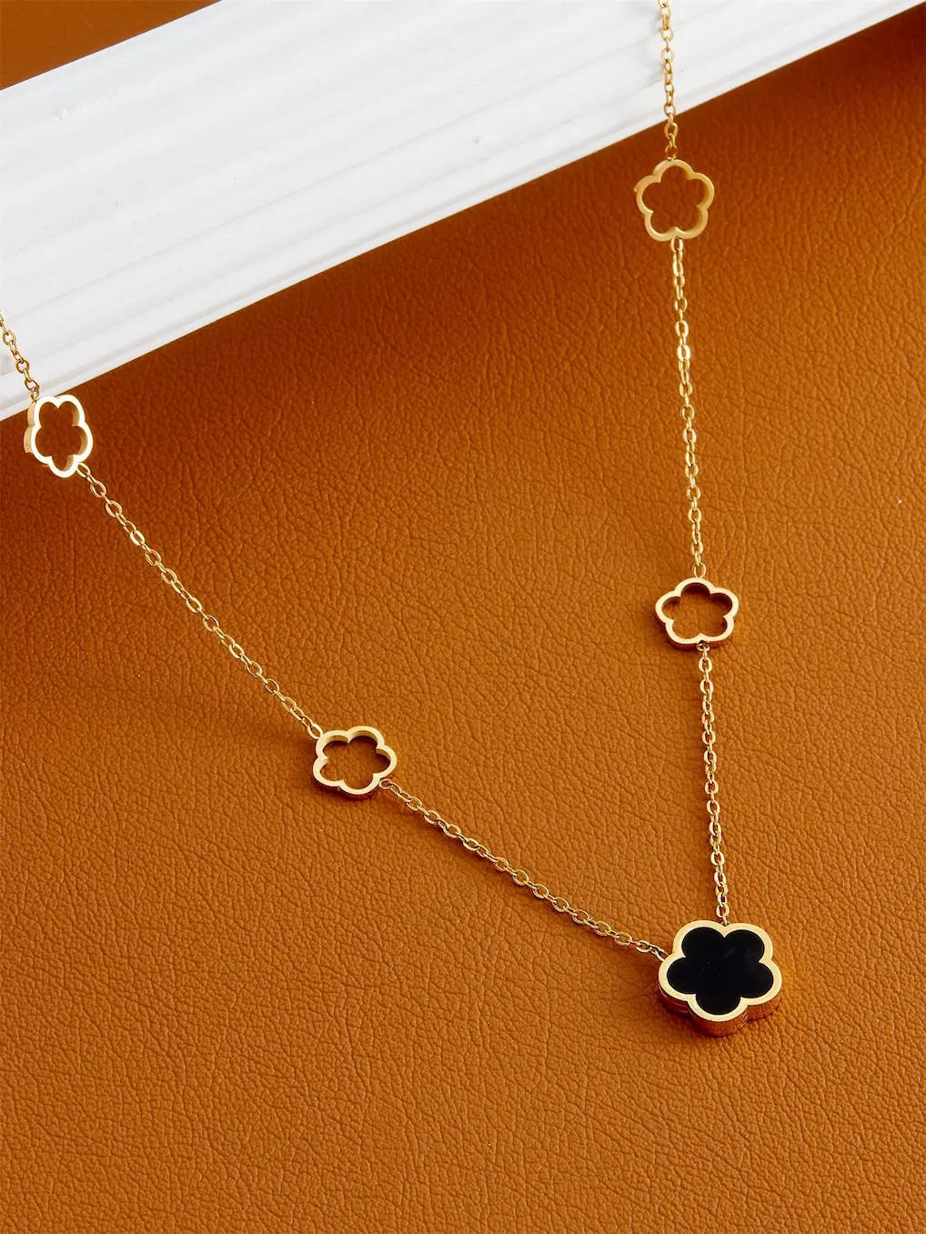 Necklaces stainless steel colour guaranteed 6 months 185