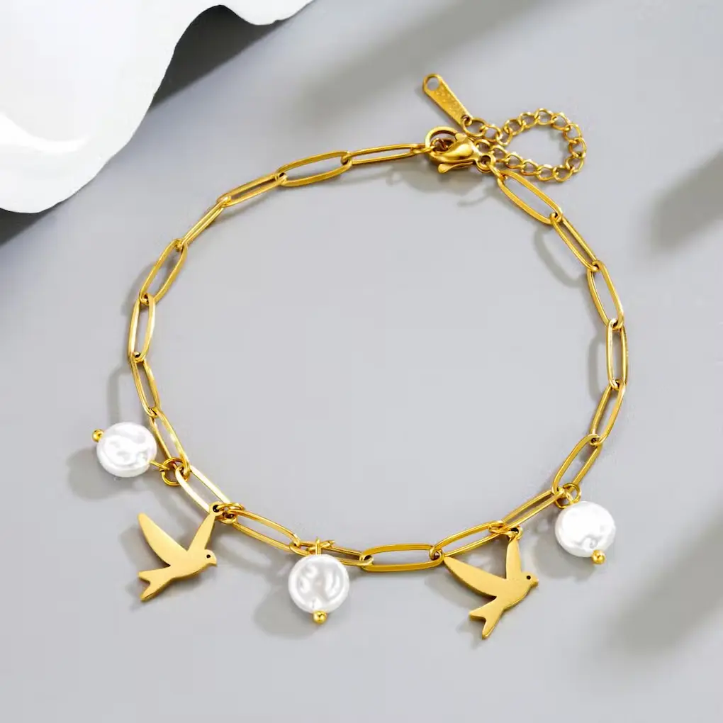 stainless steel anklet 6 months color guaranteed. 17