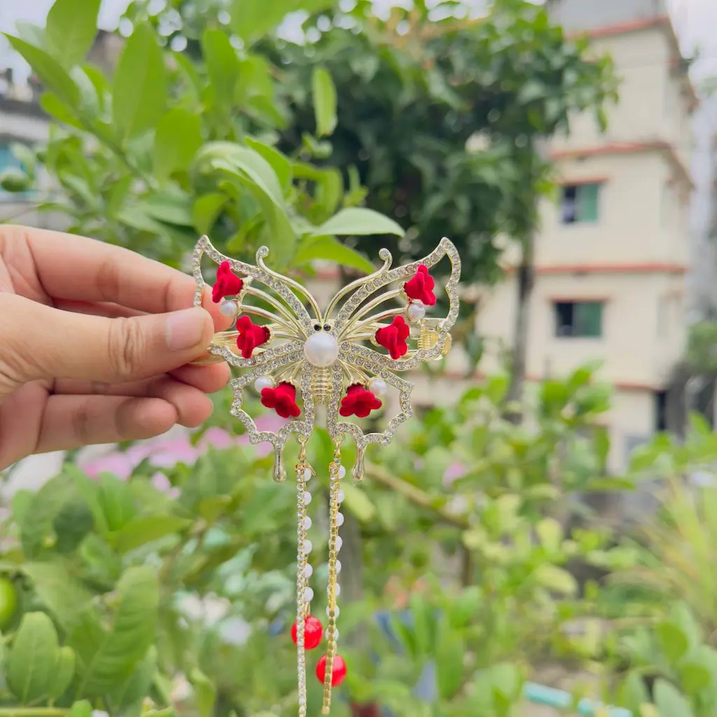 Premium stylish hair clips 196