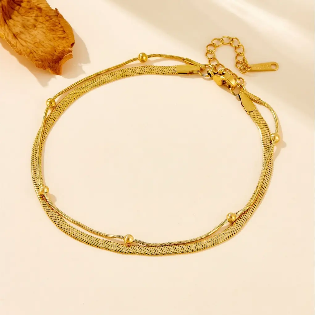 stainless steel anklet 6 months color guaranteed. 224