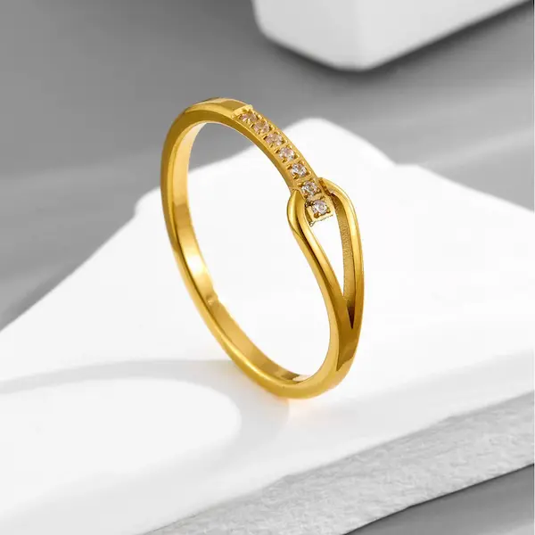 Seven diamond teardrop cut ring 88