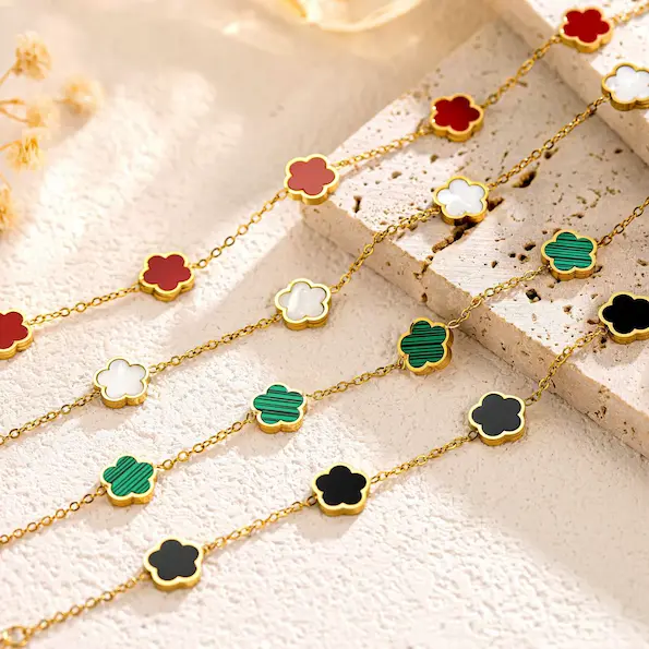 Five leaf color shell bracelet 99