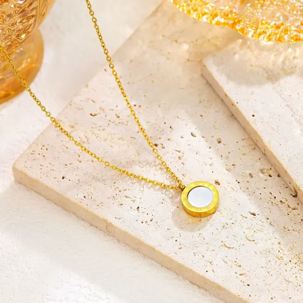 Roman numeral white baret color guaranteed necklace 132