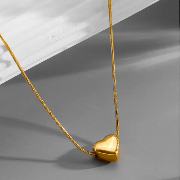 Heart shaped snake bone color guaranteed necklace 136