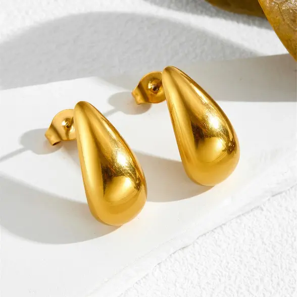 Water drop color guaranteed earrings 151