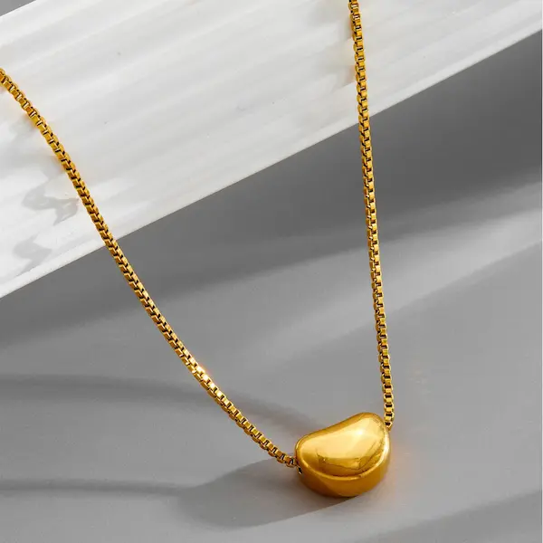 Acacia Bean heart Gold color guaranteed necklace 175