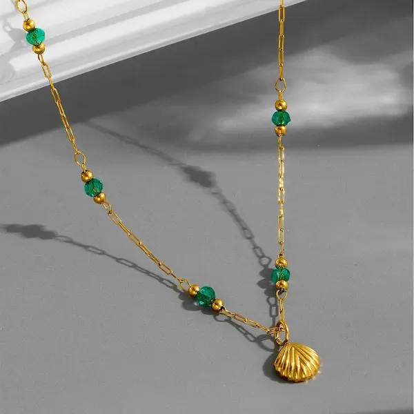 Green seashell beaded color guaranteed necklace 250