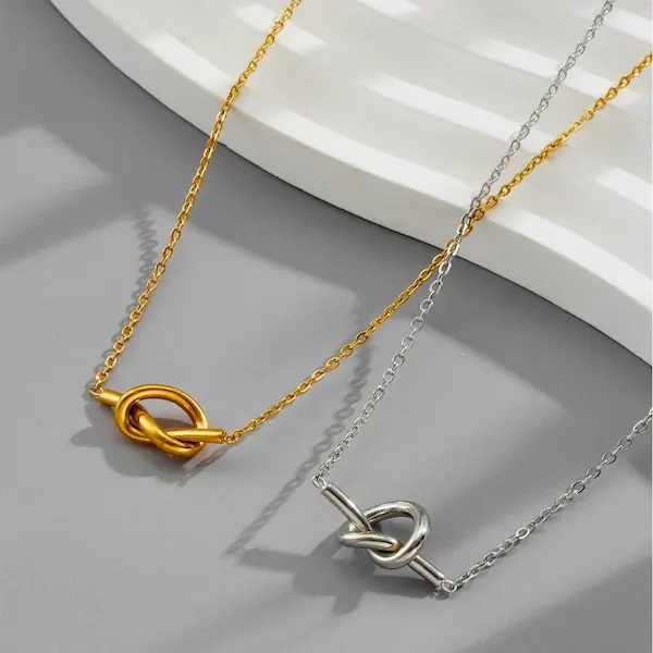 Tie a knot color guaranteed necklace 85