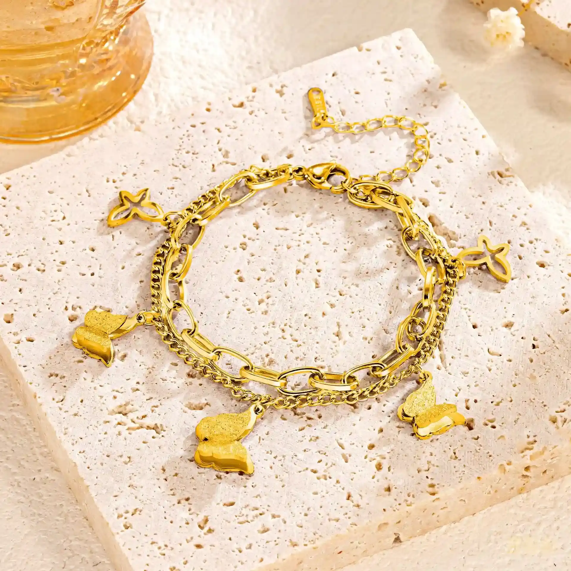 Bracelet colour guaranteed one year titanium steel✨ 46