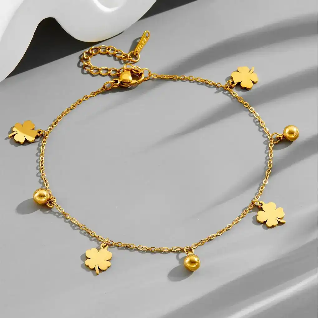 Bracelet 18k gold plated Stainless steel colour guaranteed one year 207