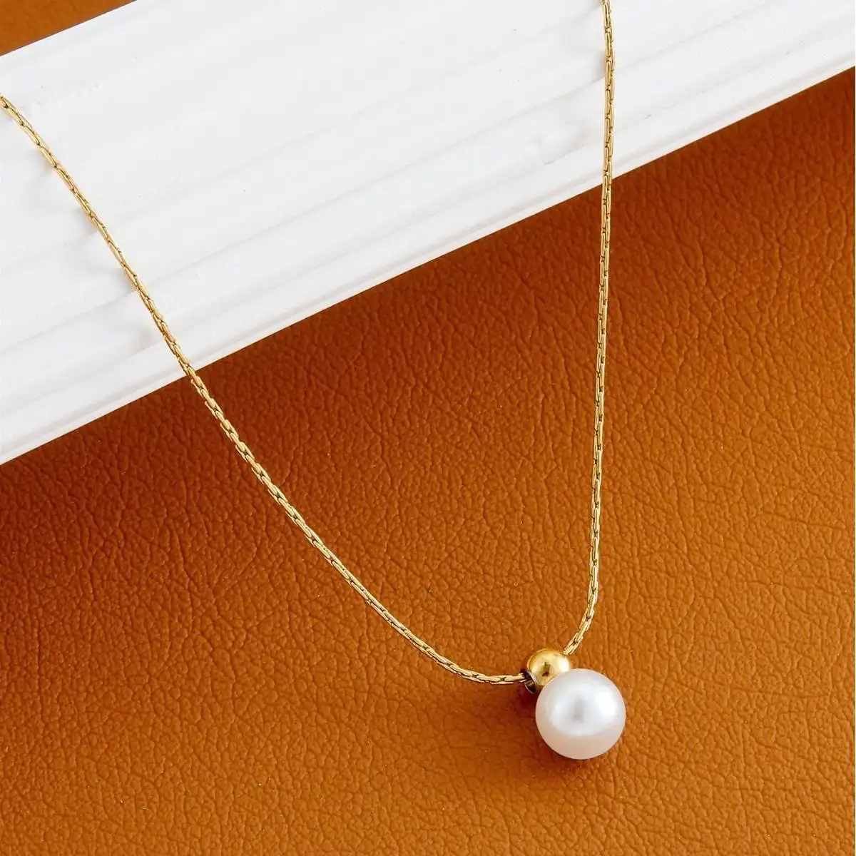 Necklace 18k gold plated colour 💌 Best quality and 2 year colour guarantee