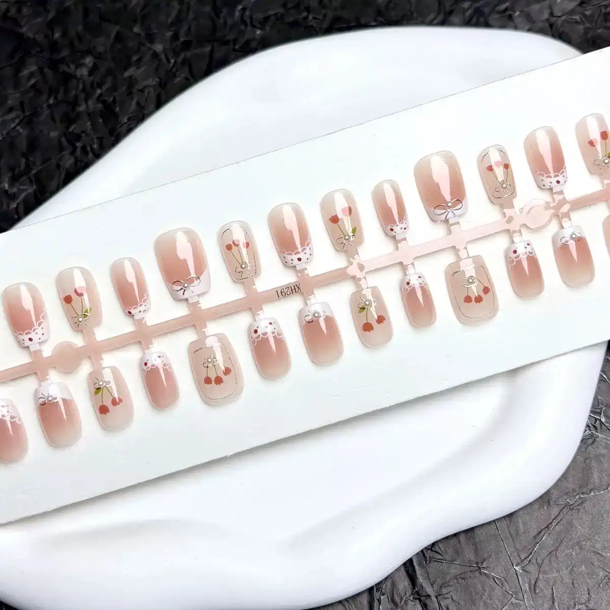 Rose glitchy & glow cat fake nails 30 pieces