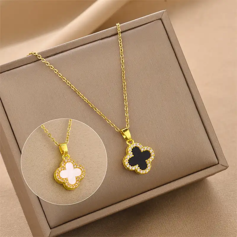 Necklaces stainless steel colour guaranteed  2 year ✨ 229