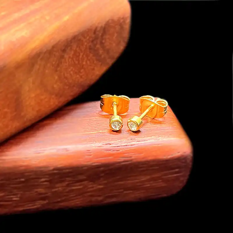 Earring color guaranteed  2 year titanium steel