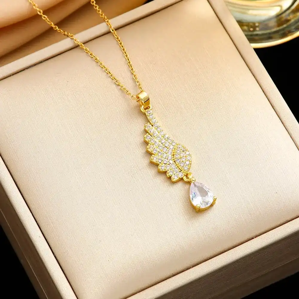 Stainless necklace And Best quality stone one year colour guarantee  ✨