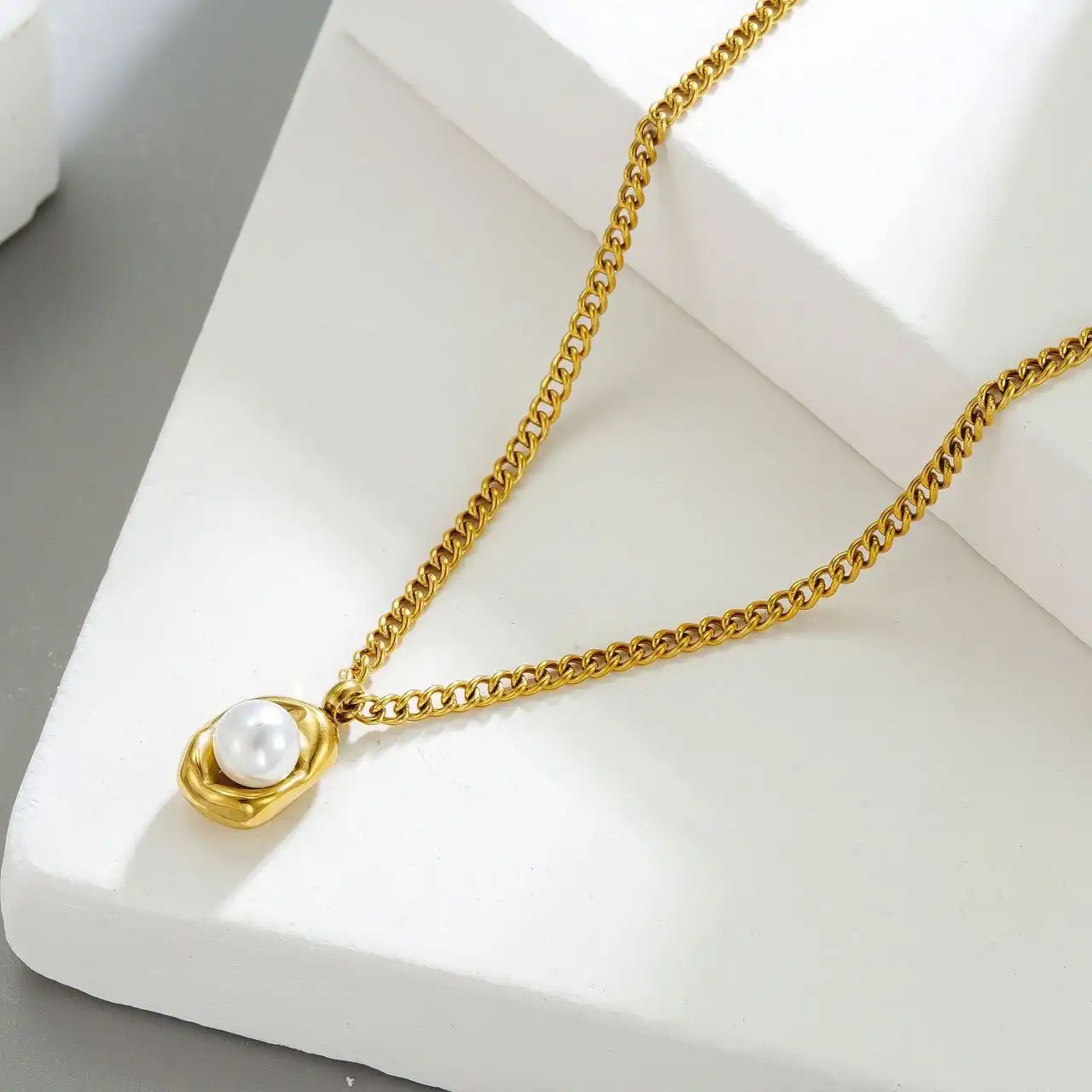 Necklace colour guaranteed 2 year titanium steel 🎀✨