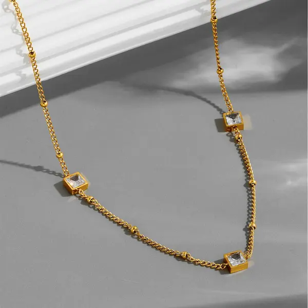 Emerald luxury necklace 27