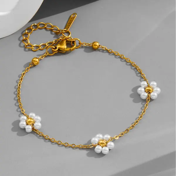 Three Flower pearl bracelet 150
