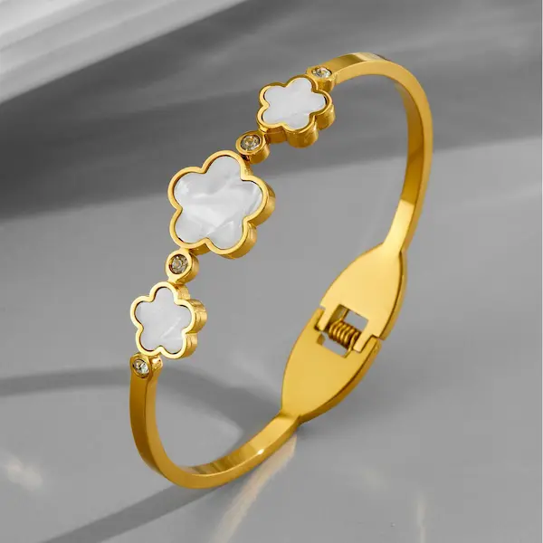 Five petal flower bangle 166