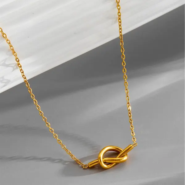 Heart knot necklace 167