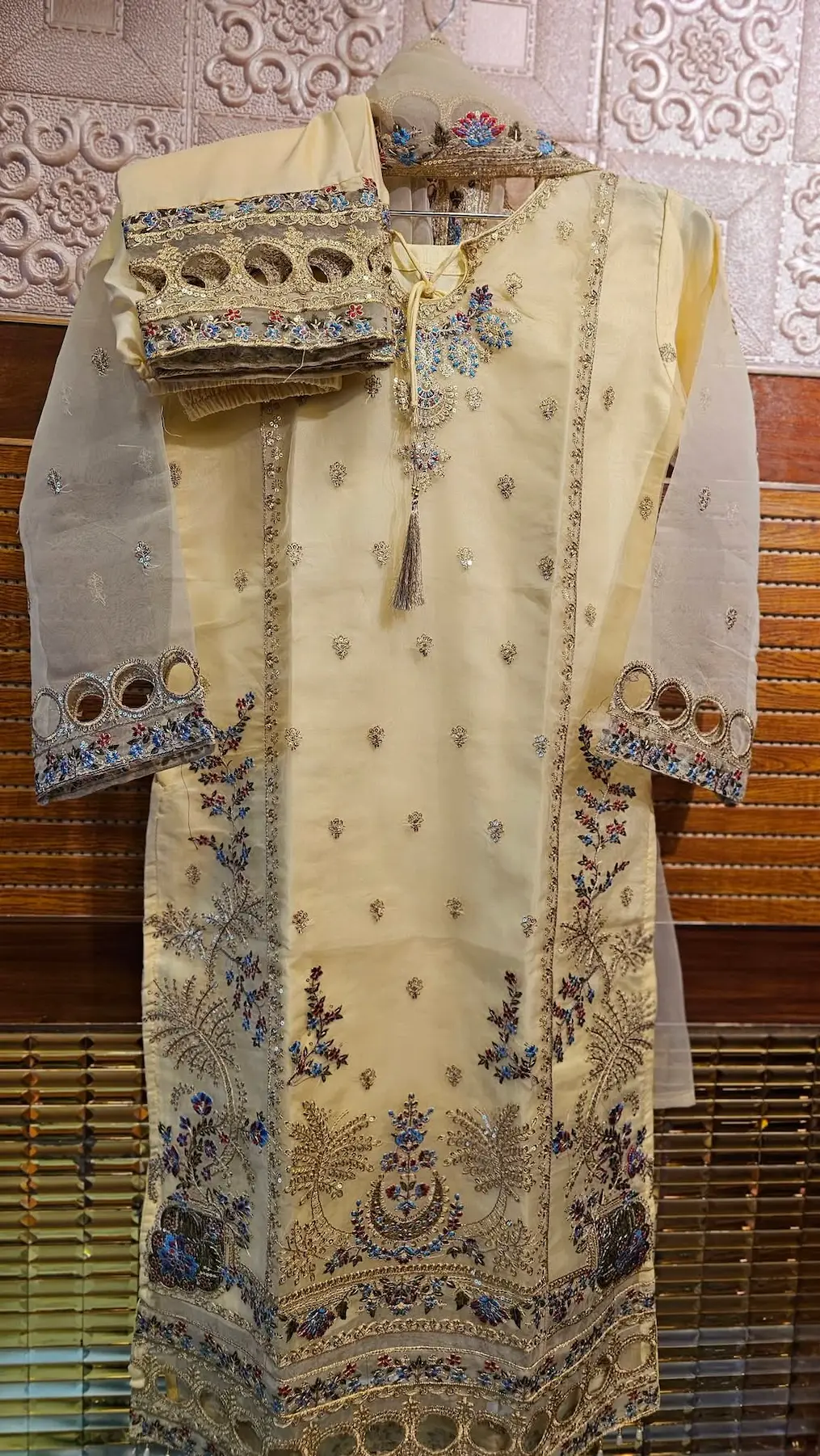 😍পাকিস্তানী inspired Ready 3 piece collection😍 17