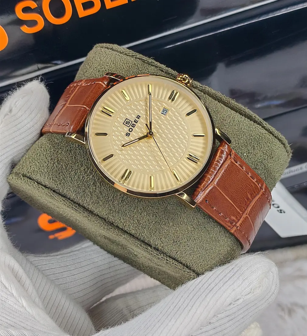 Golden Dial Red Leather  Starp Premium SOBER Classic Watch 136