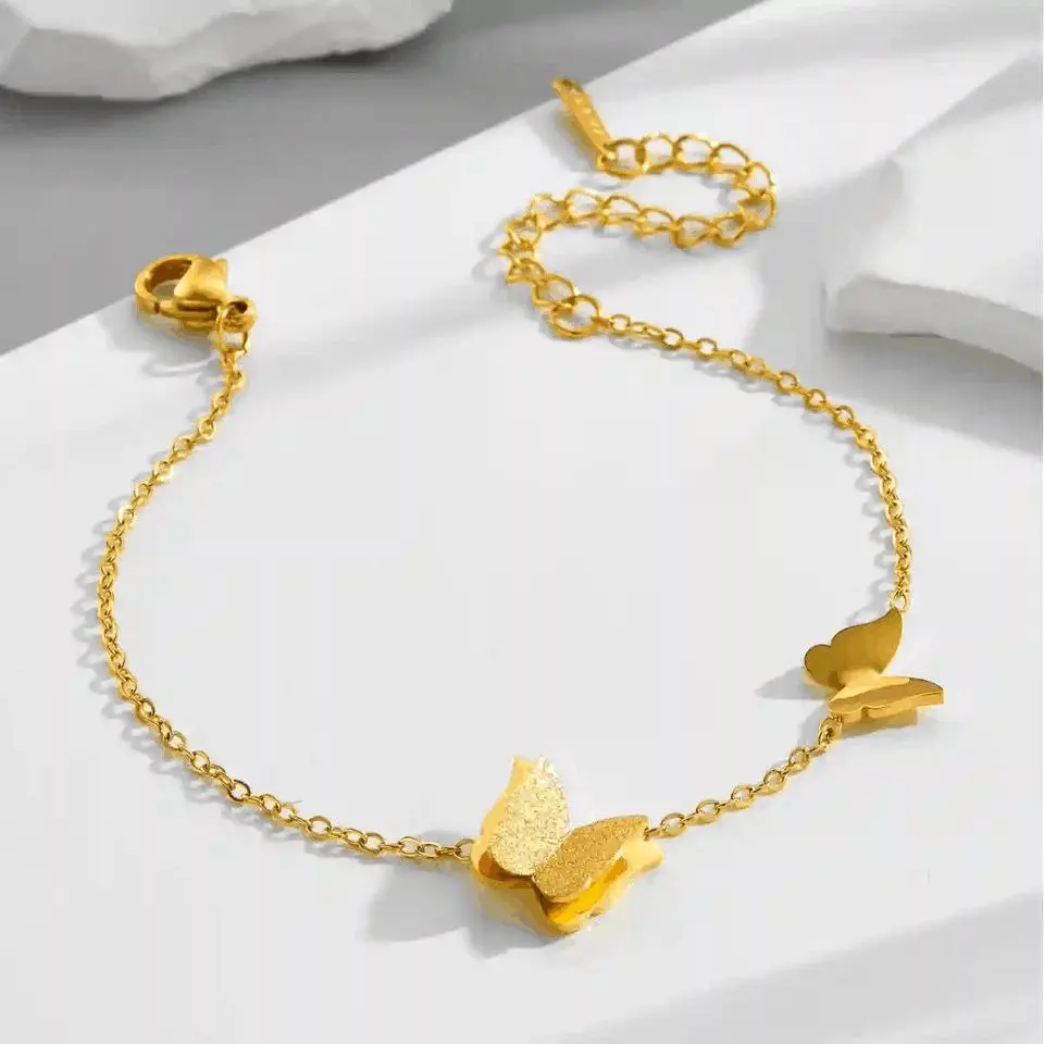 Bracelet 18k gold plated stainless steel 6 months color guaranteed 95