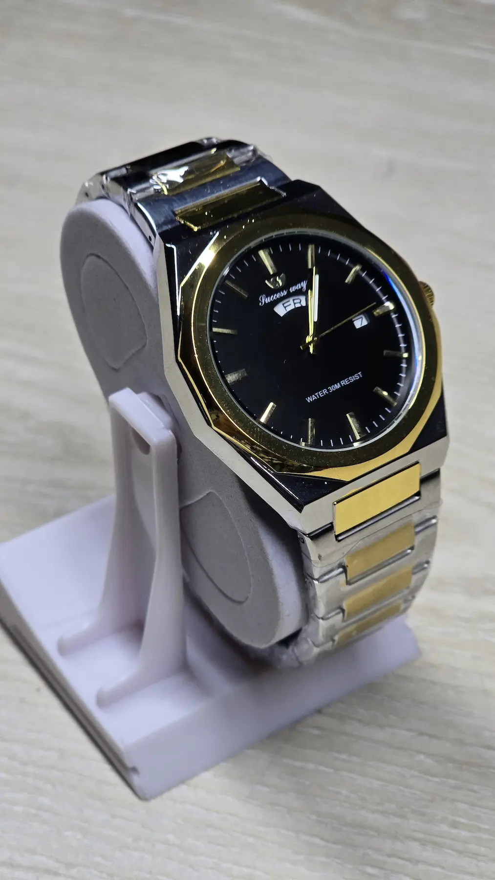 Success Way Premium Two-Tone  Watch – Black Dial (Day/Date, 30M Water Resistant) 120