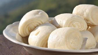 久坐之人养生小方法 不妨加一个靠垫