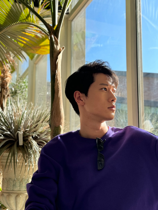 拍拍 Alex 使用 iPhone 15 Pro Max 主摄于北京拍摄。