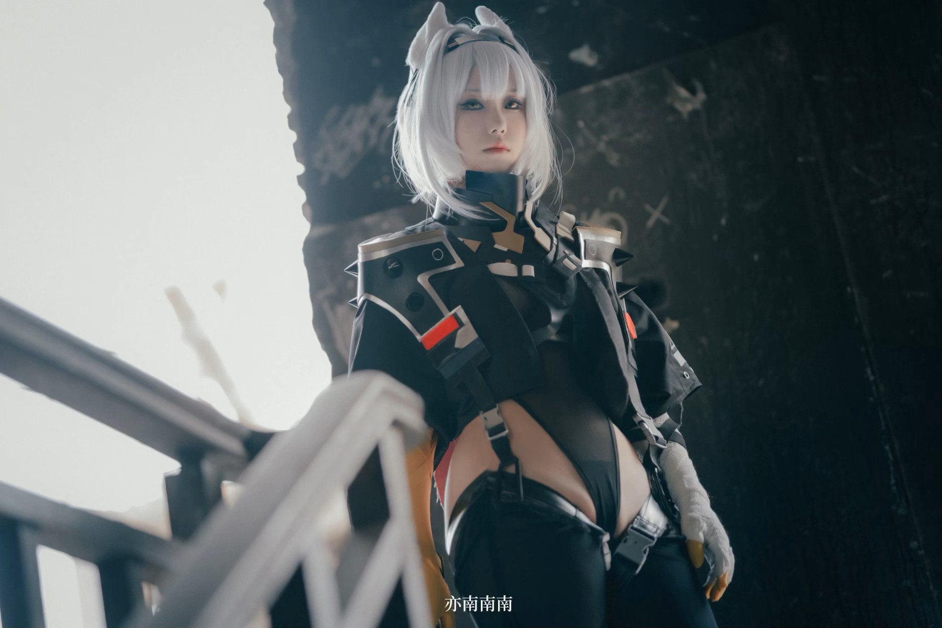 一北亦北亦南南南-Scavenger portrait photo