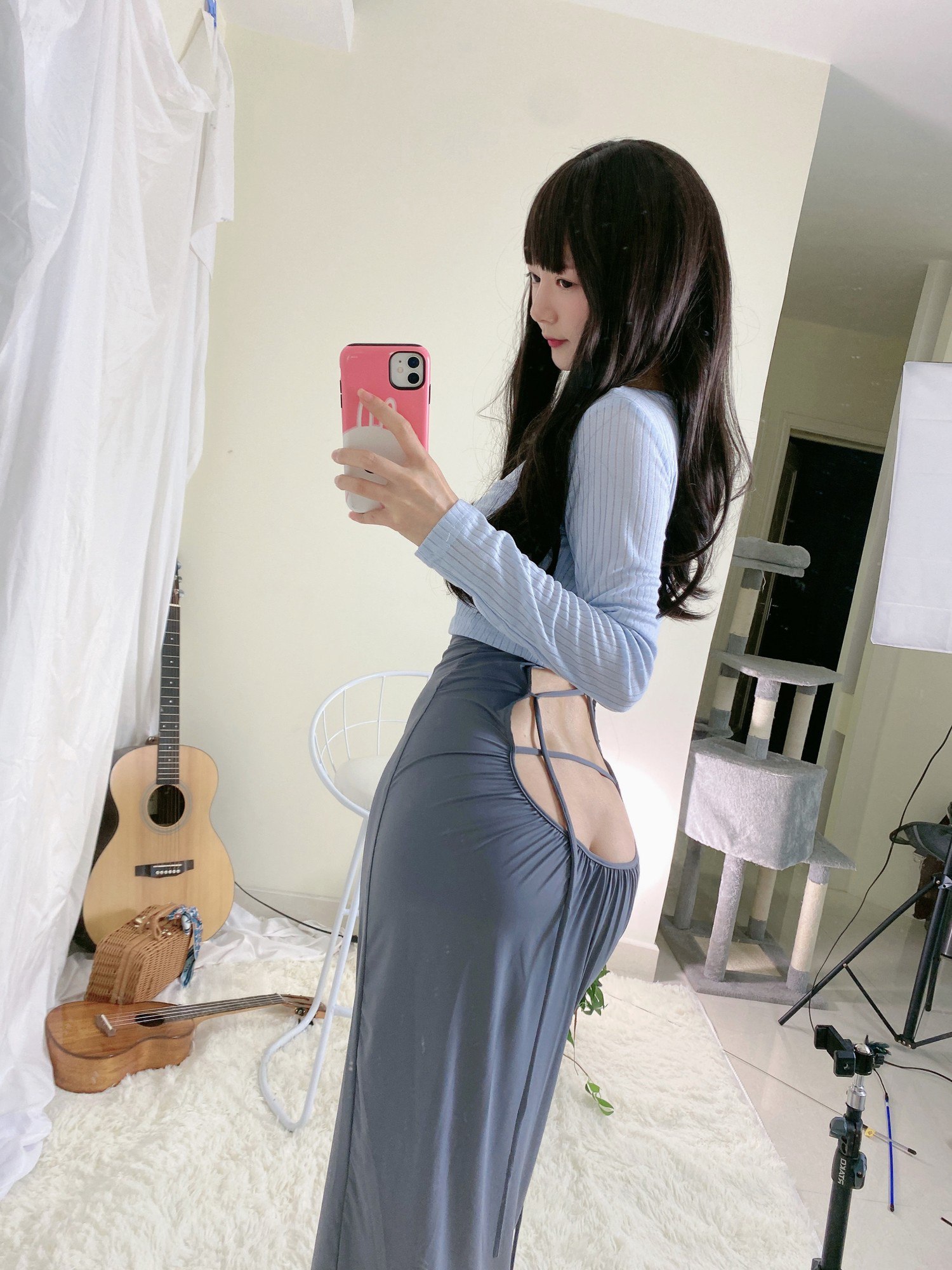 51酱 - 吉他妹妹 自拍 character image