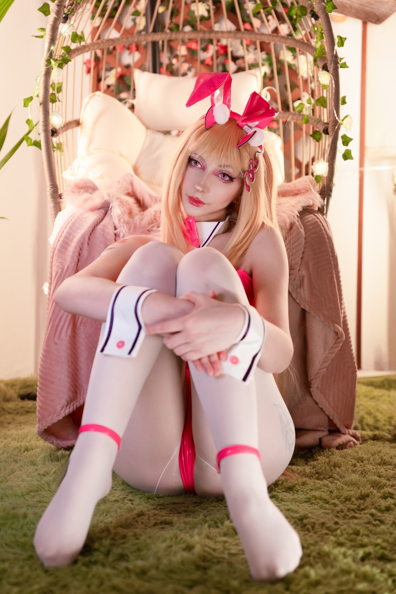 Honeydrea - Bunny Viper character image