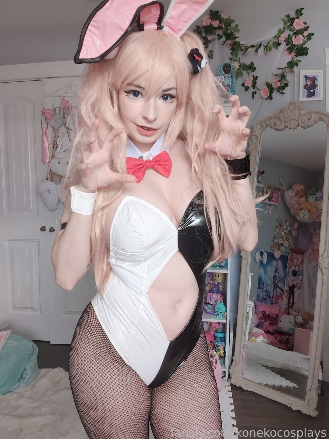 Koneko Cosplays - Bunny Junko photography portrait