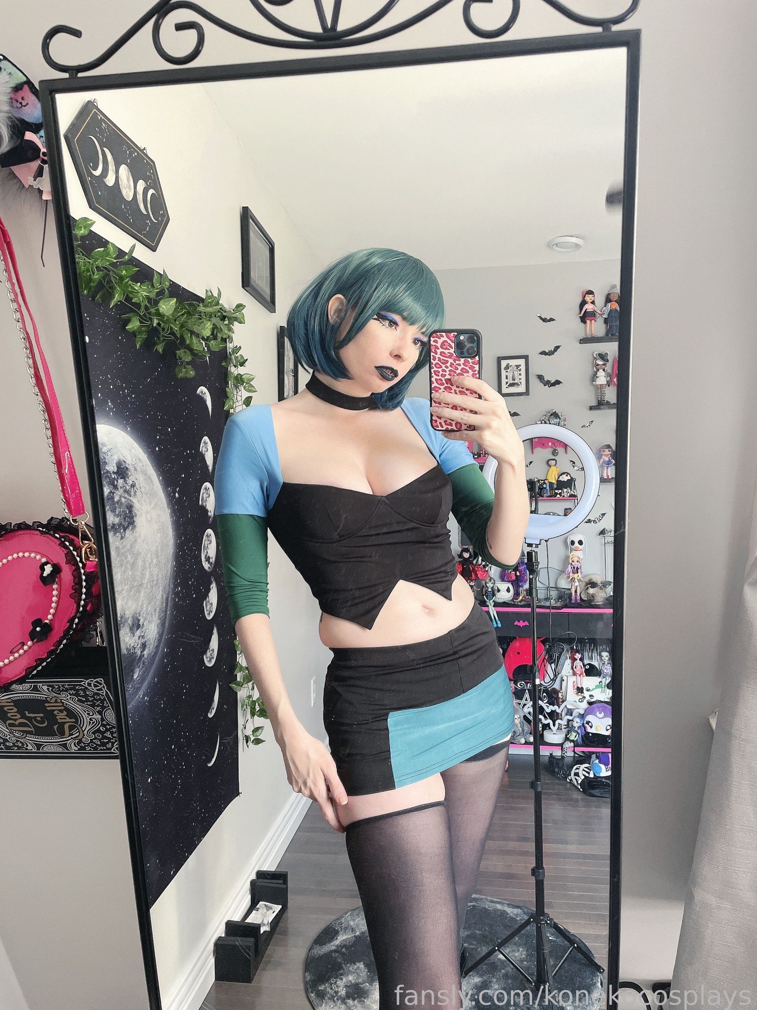 Koneko Cosplays - Gwen photo