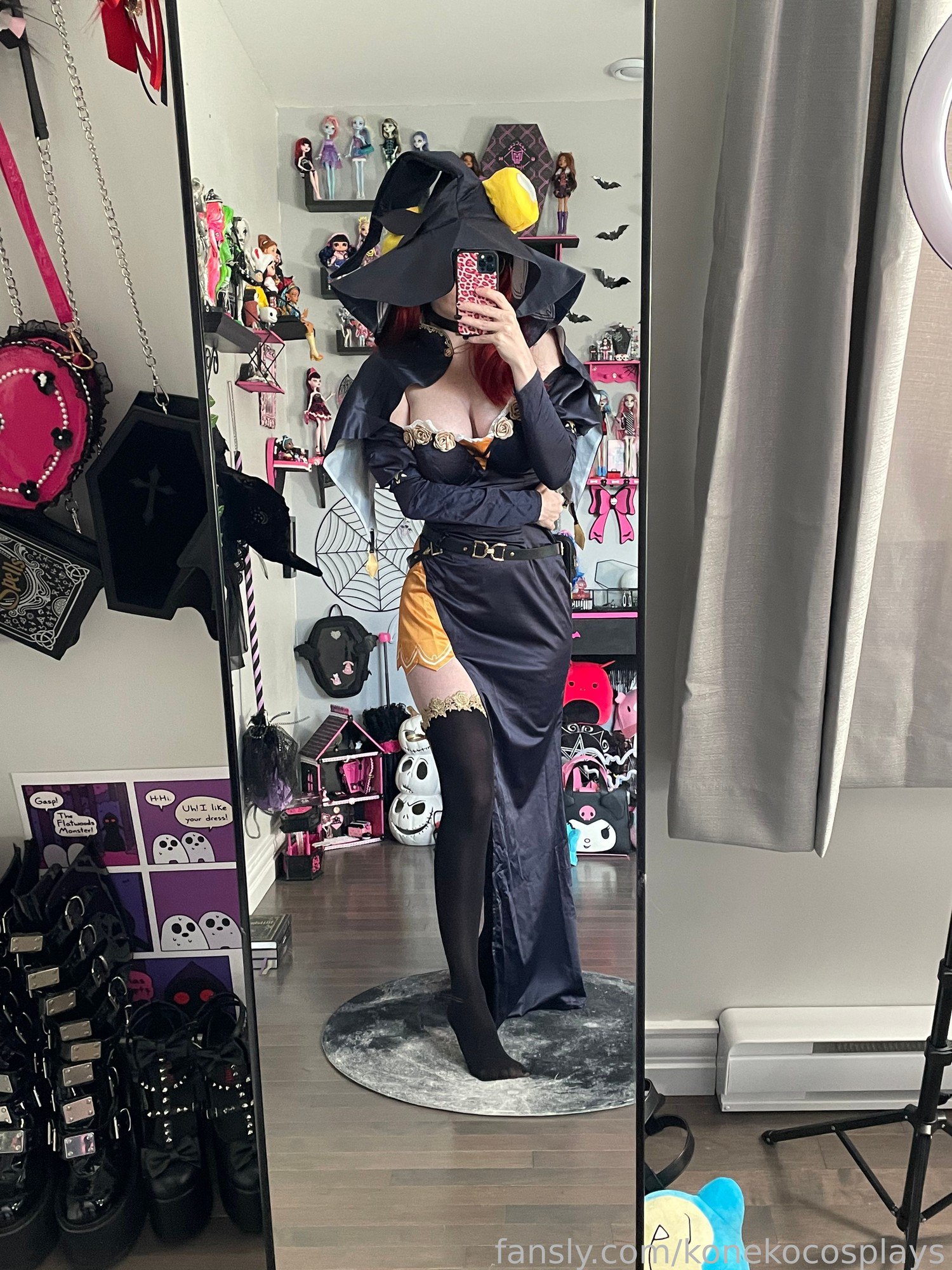 Koneko Cosplays - Lisa leads