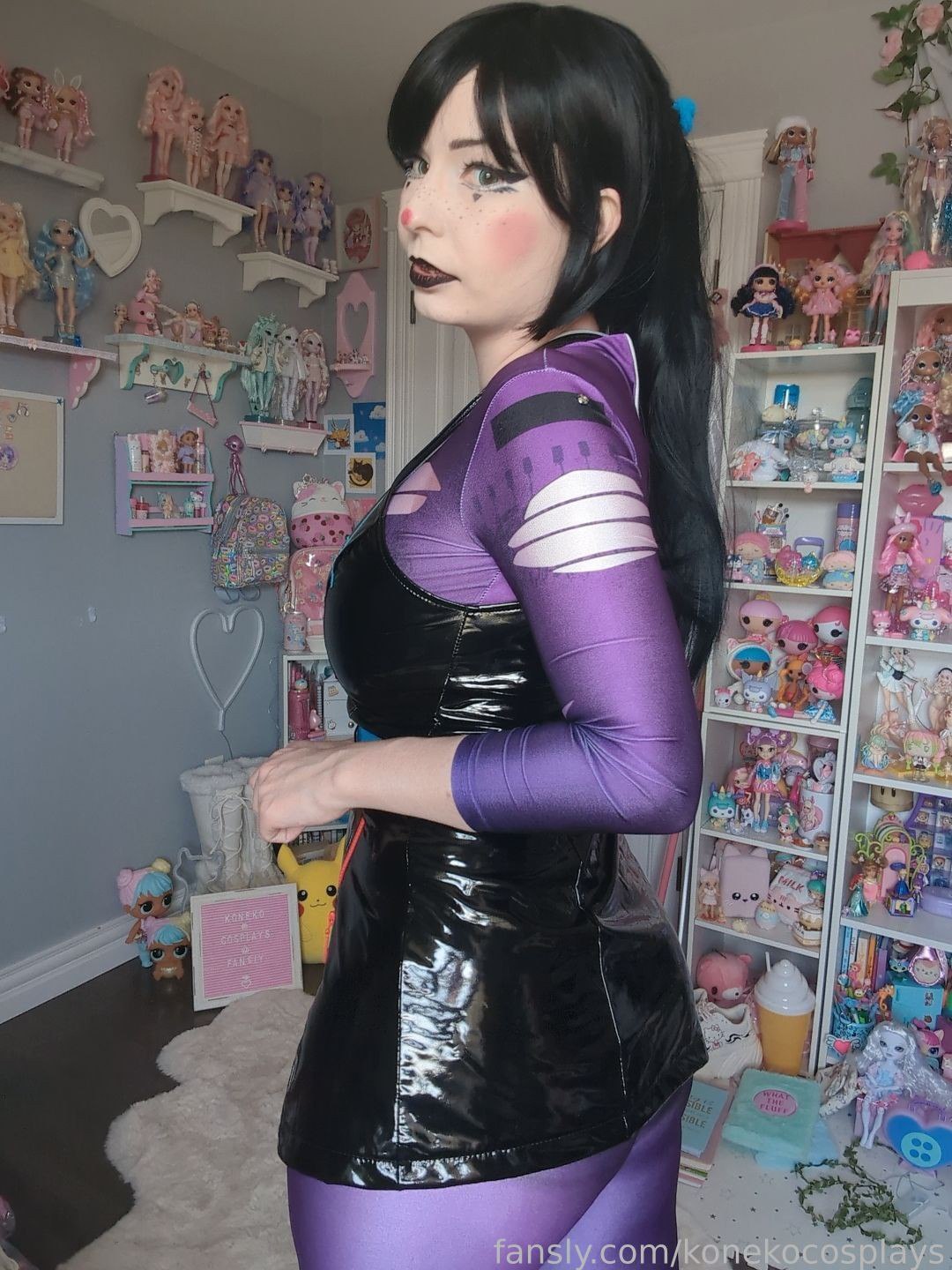 Koneko Cosplays - Punchline leaded