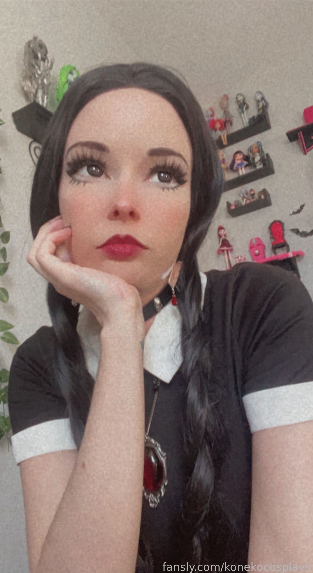 Koneko Cosplays - Wednesday leaded