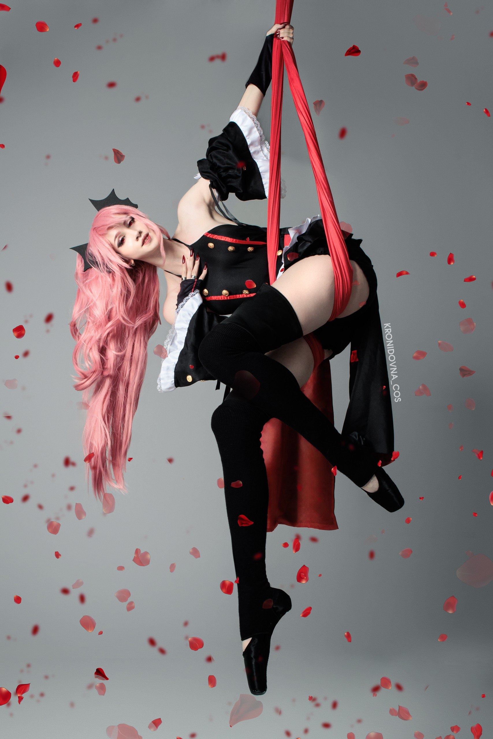 KroniDovna Krul Tepes leads