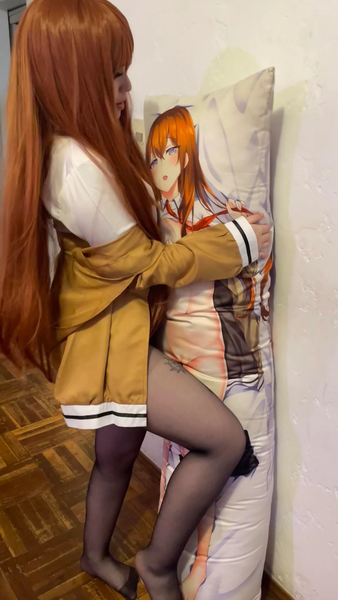 Makise Kurisu 牧濑红莉栖 cosplay by Kurisutyn leaded