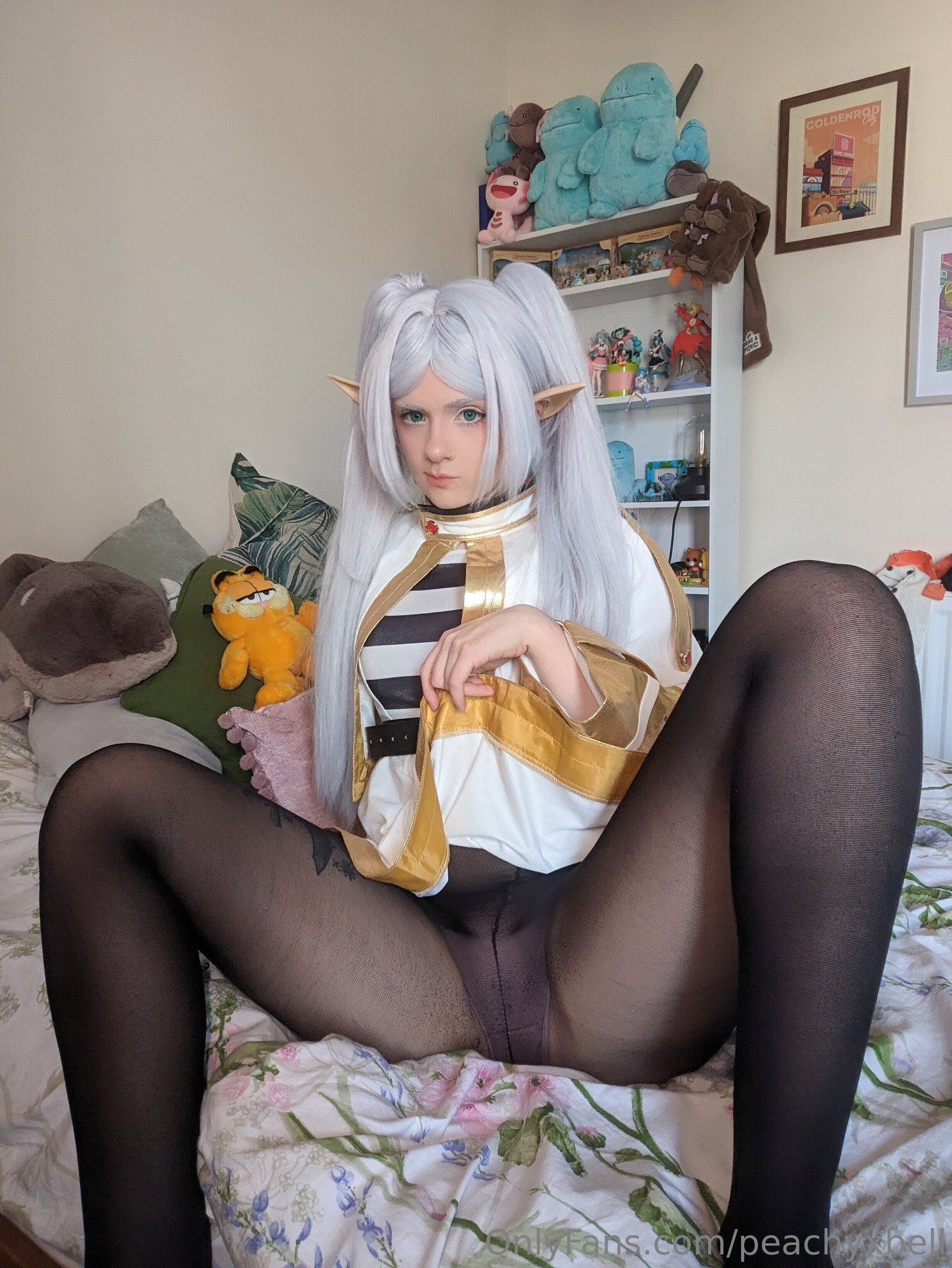 Peachy Bell - Frieren image