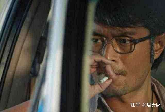 Jak wybrać e-papieros? Ile starcza jednorazówka 12k?