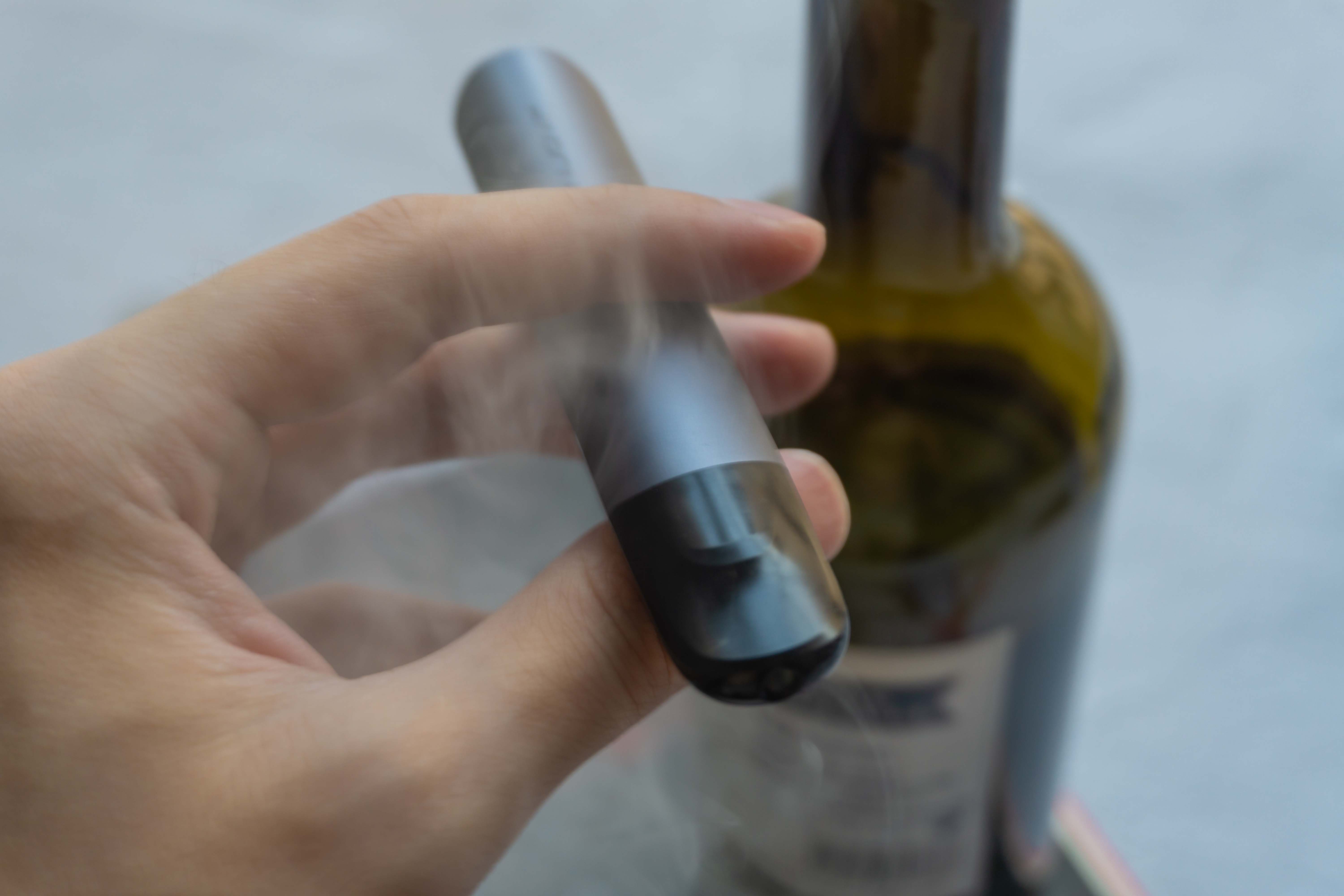 E-papieros: Jak wybrać, używać i dbać o vape'a? Poradnik dla każdego