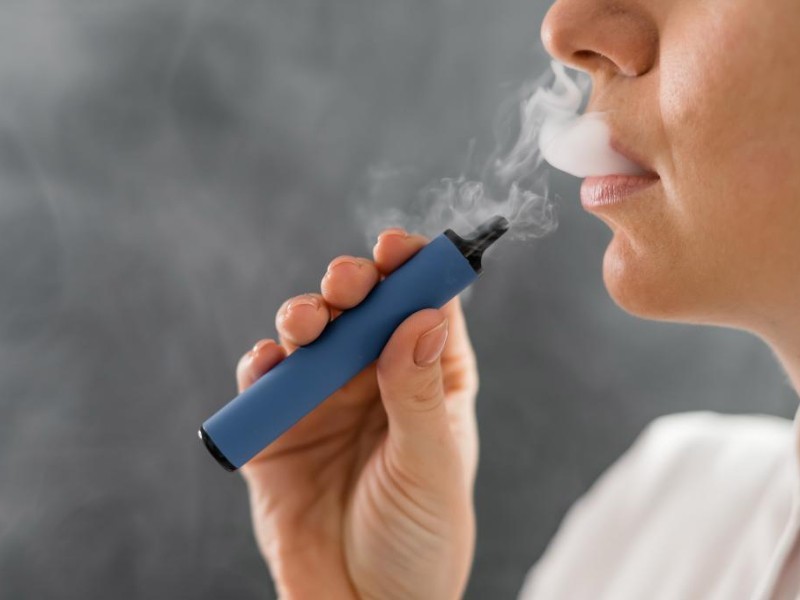 Jak wybrać najlepszy e-papieros? Poradnik dla palaczy w Polsce