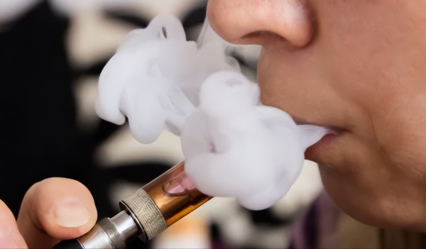 Jaki e-papieros wybrać w 2024? Przewodnik dla początkujących i ekspertów