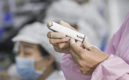 Jaki e-papieros wybrać: od spalonej grzałki po niską nikotynę i smaki?